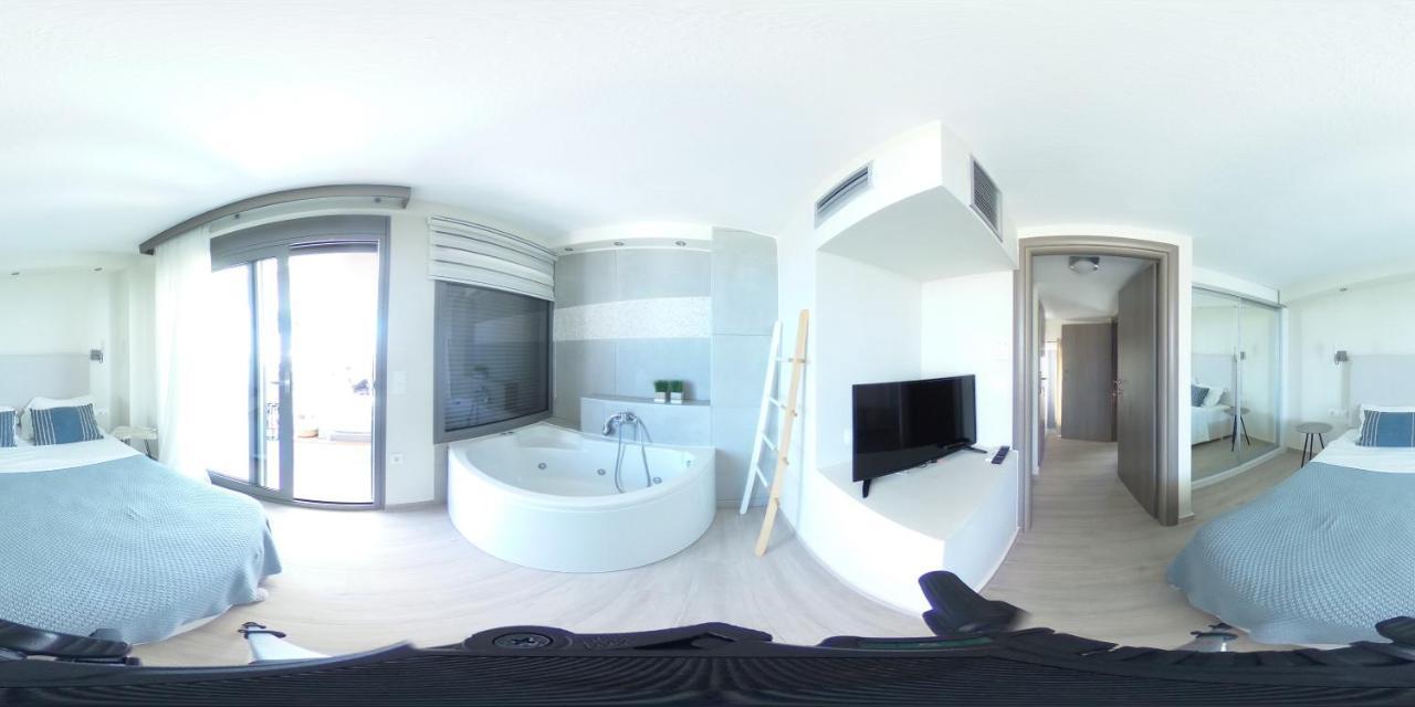 Hanioti Suite Maisonette In Front Of The Sea Екстериор снимка