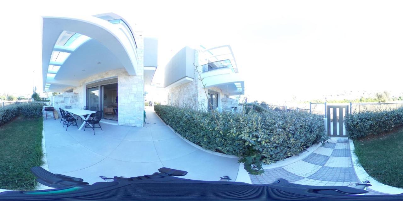 Hanioti Suite Maisonette In Front Of The Sea Екстериор снимка