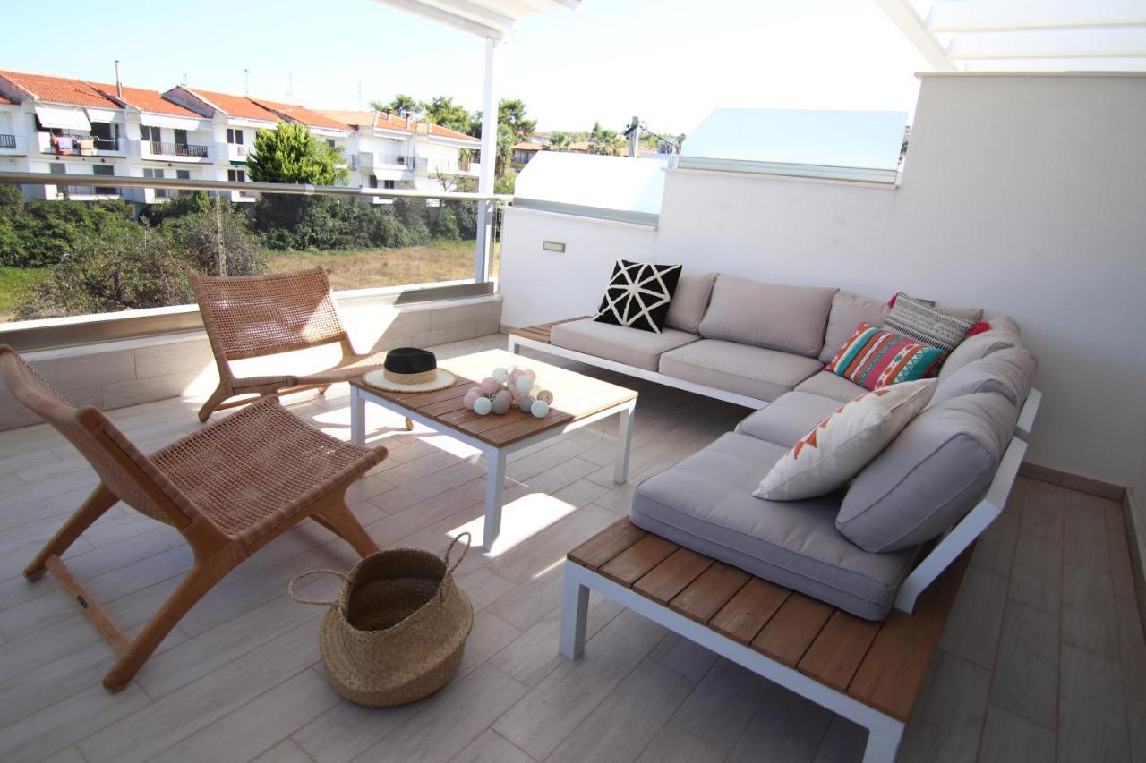Hanioti Suite Maisonette In Front Of The Sea Екстериор снимка