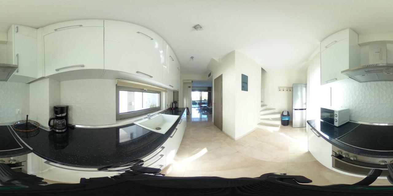 Hanioti Suite Maisonette In Front Of The Sea Екстериор снимка