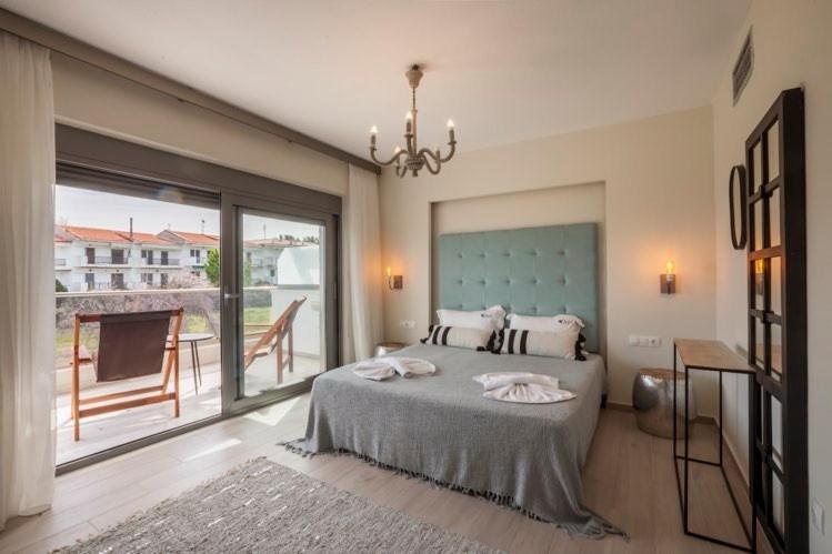 Hanioti Suite Maisonette In Front Of The Sea Екстериор снимка