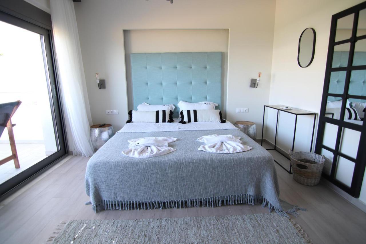 Hanioti Suite Maisonette In Front Of The Sea Екстериор снимка